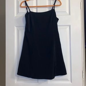 Perfect little black dress!
